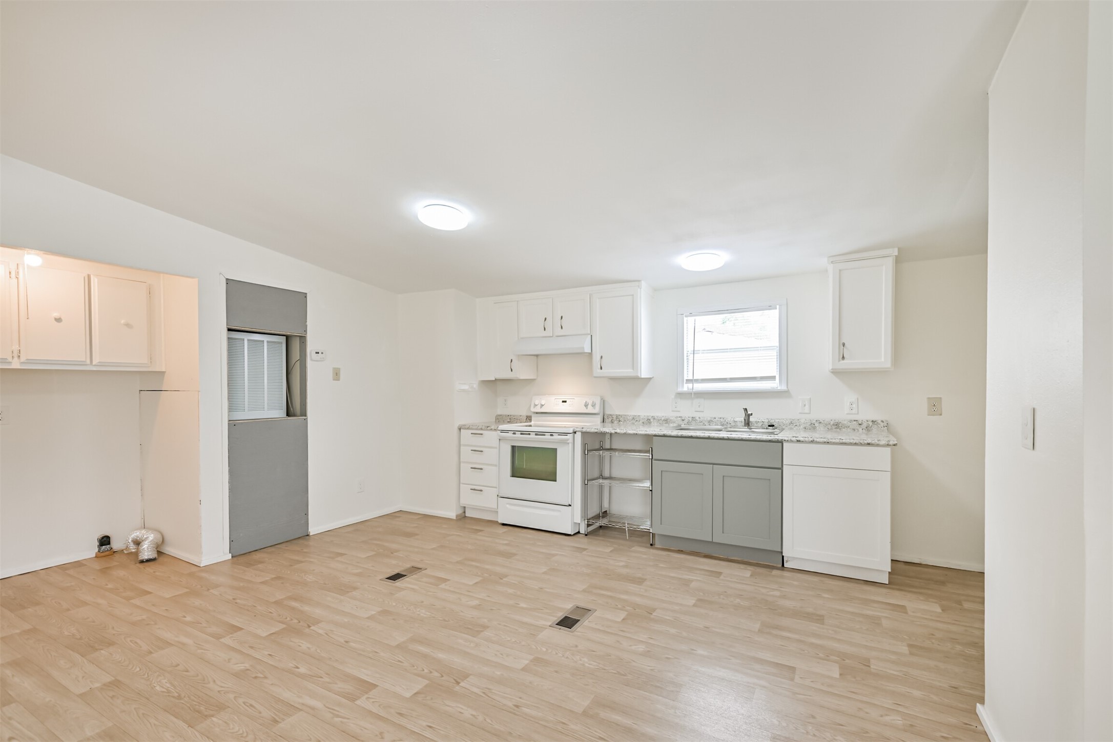 1749 Max Road, Unit 4 Pearland, TX 77581 - Photo 10 of 33 Kitchen Area