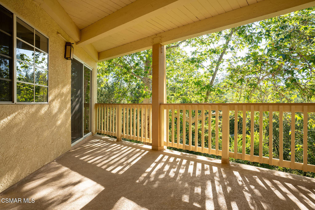 697 Sutton Crest Trail, Unit TL210 Oak Park, CA 91377 - Photo 30 of 37