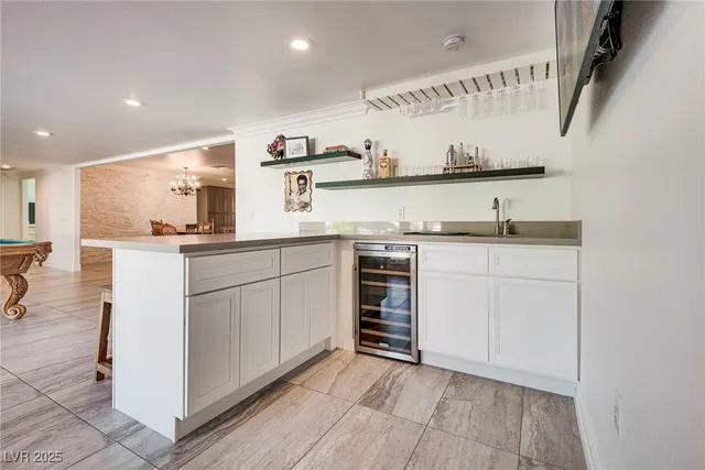 $9,700 | 1321 South 7th Street, Las Vegas, NV 89104