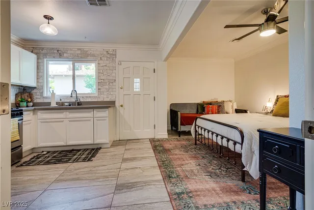 $9,700 | 1321 South 7th Street, Las Vegas, NV 89104