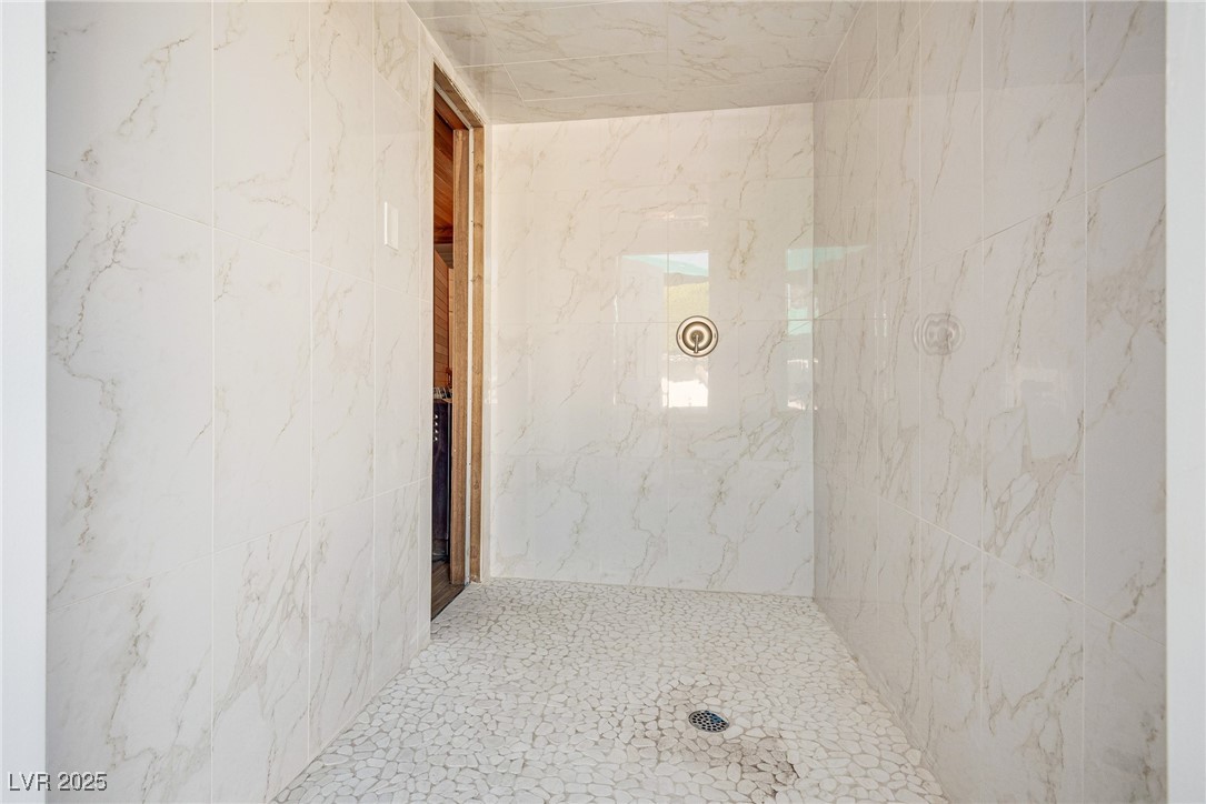 1321 South 7th Street Las Vegas, NV 89104 - Photo 47 of 47 Bathroom featuring a marble finish shower