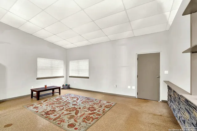 $269,000 | 498 County Road 124, Floresville, TX 78114