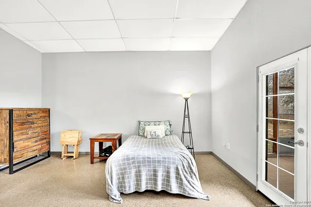 $269,000 | 498 County Road 124, Floresville, TX 78114