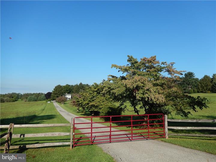 625 Bayard Road Kennett Square, PA 19348 - Photo 1 of 25 Driveway