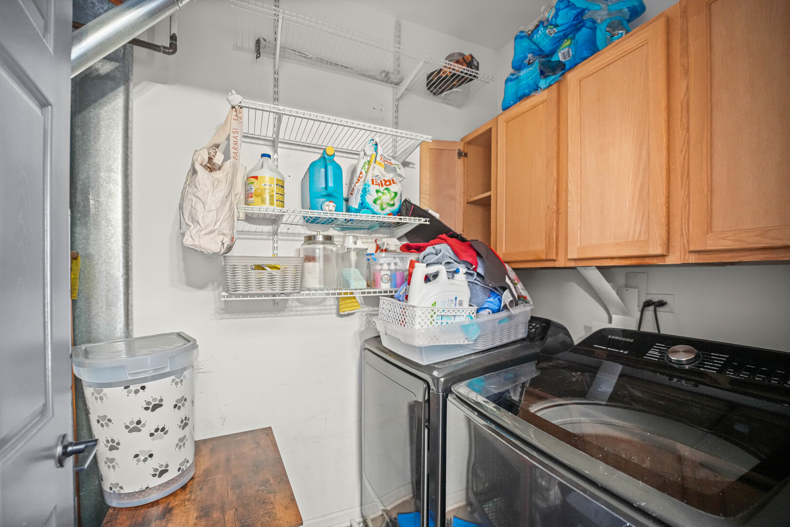 602 South Rosehall Lane Round Lake, IL 60073 - Photo 15 of 19 a utility room with fridge dryer and washer