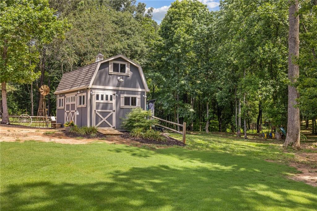 727 Brannon Holder Road Winder, GA 30680 - Photo 11 of 41
