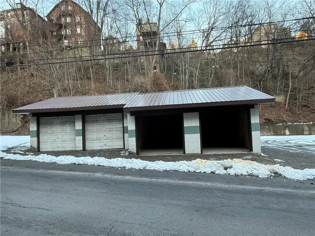 $1,250 | 1405 Electric Avenue, East Pittsburgh, PA 15112