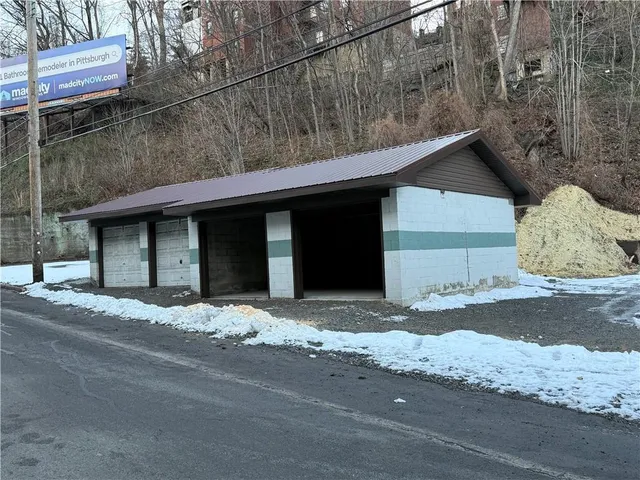 $1,250 | 1405 Electric Avenue, East Pittsburgh, PA 15112