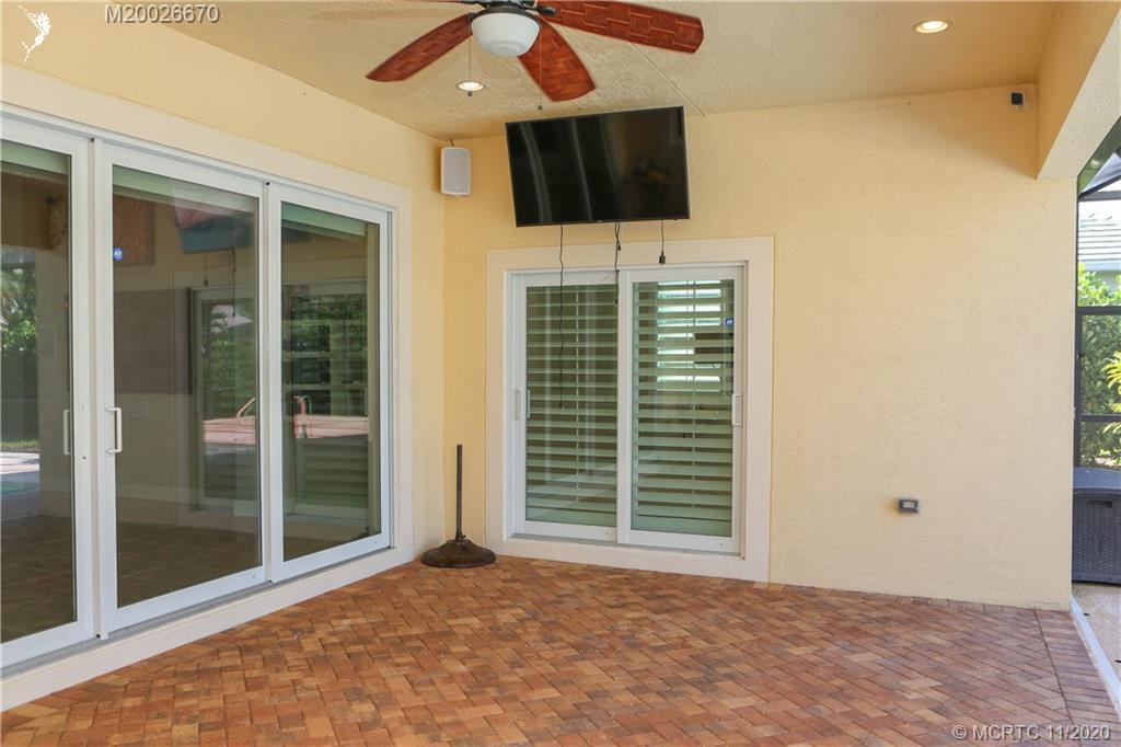 4961 Southeast Inlet Isle Way Stuart, FL 34997 - Photo 32 of 37 a view of an entryway with a table