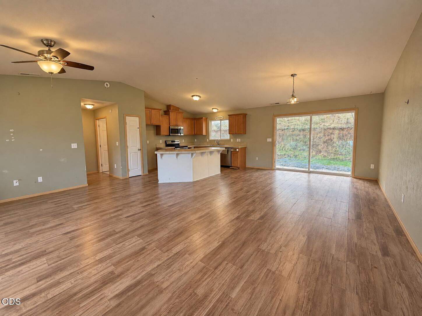 1780 Wards Creek Road Rogue River, OR 97537 - Photo 2 of 17 Gallery Image 2