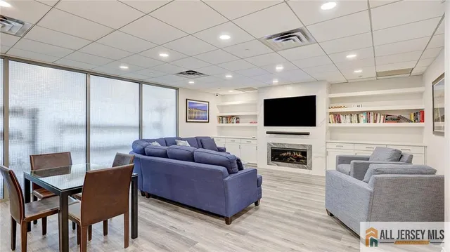 $525,000 | 1 Spring Street, Unit 1102, New Brunswick, NJ 08901