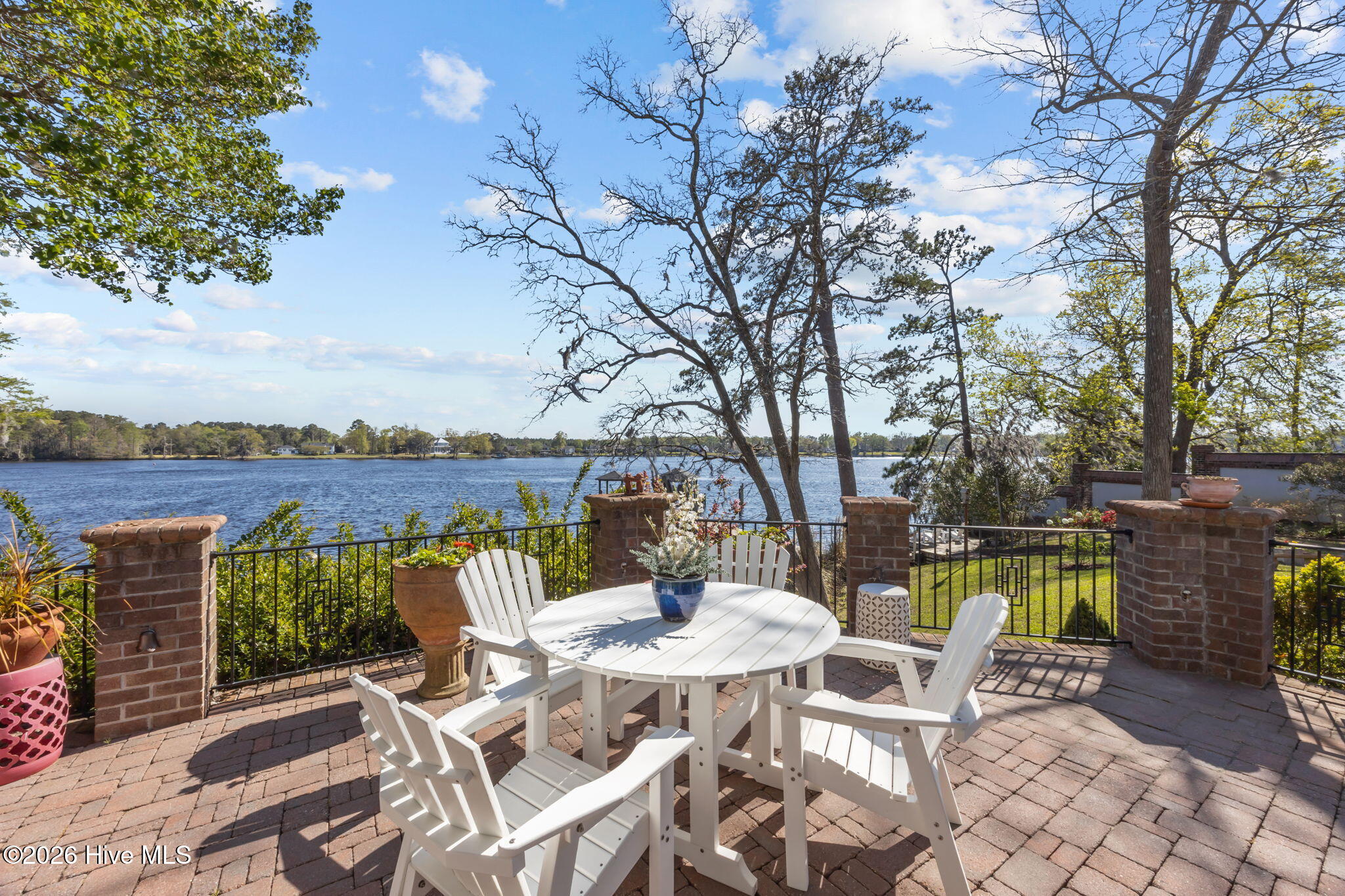 211 Wilson Point Road Trent Woods, NC 28562 - Photo 12 of 88 8-web-or-mls-0C0A8329