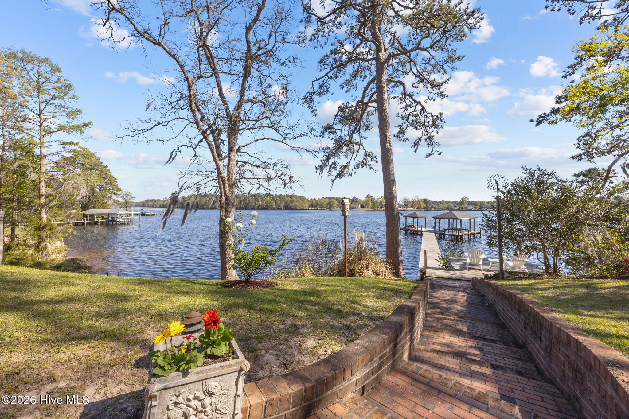 211 Wilson Point Road Trent Woods, NC 28562 - Photo 10 of 88 2-web-or-mls-0C0A8309