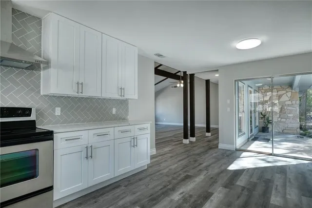 a view of a interior of the house