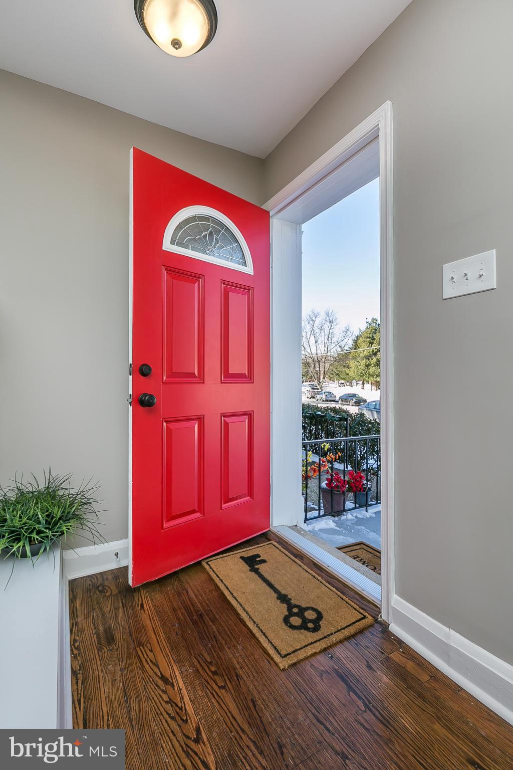 8429 Greenway Road Baltimore, MD 21286 - Photo 6 of 30 WELCOME!