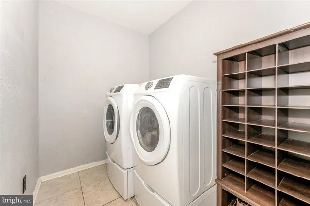 $635,000 | 2124 Carroll Creek View Court, Frederick, MD 21702