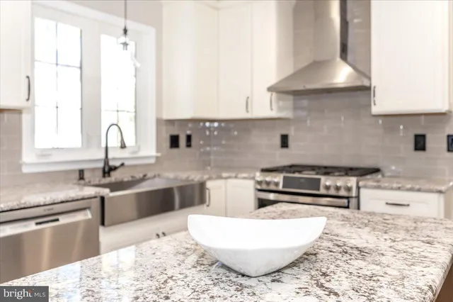 $635,000 | 2124 Carroll Creek View Court, Frederick, MD 21702