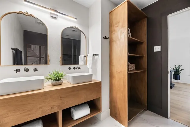 $3,900 | 3579 Dryden Road, Fort Worth, TX 76109