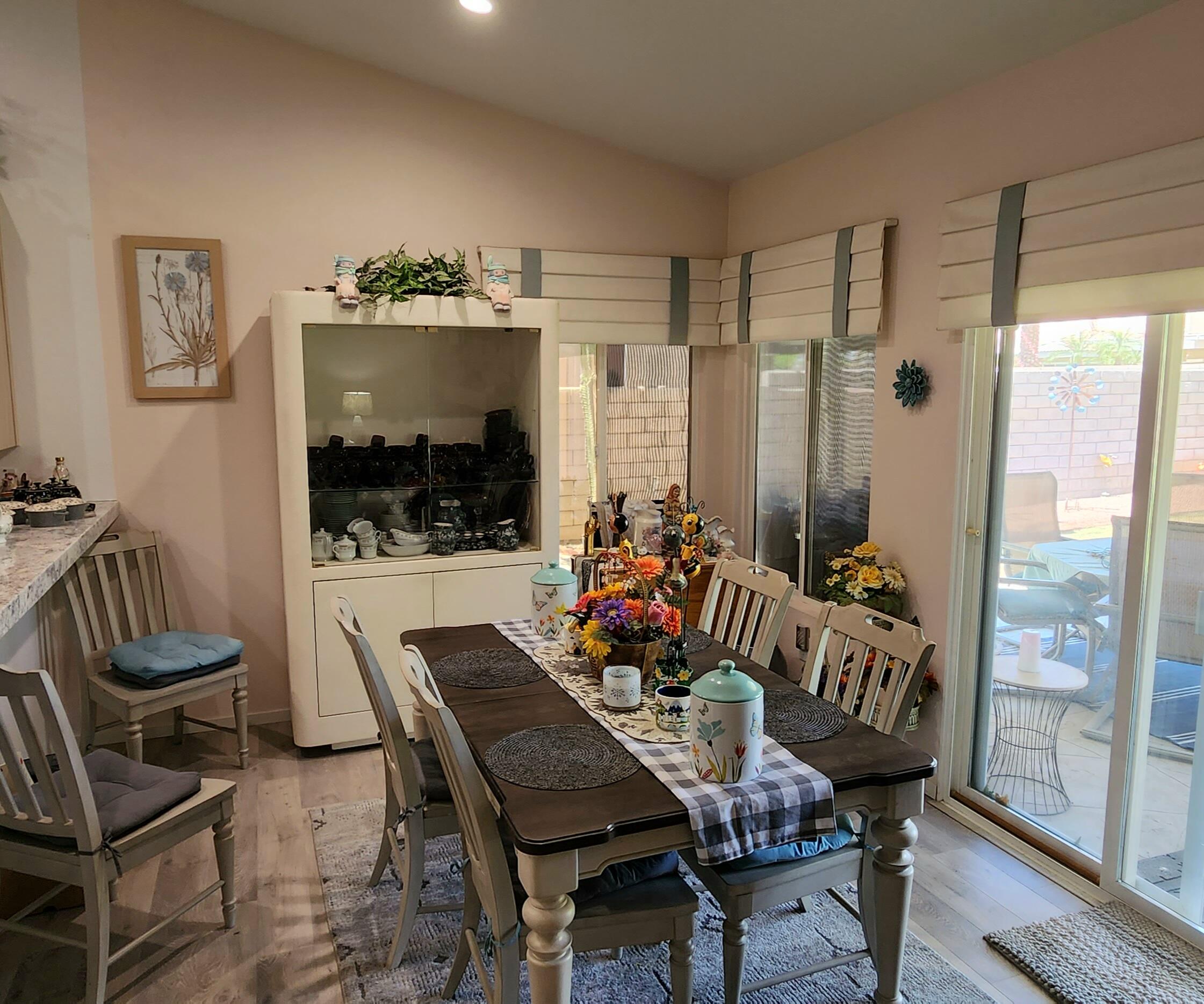 78820 Irwin Circle La Quinta, CA 92253 - Photo 6 of 12 a living room with furniture and a flat screen tv