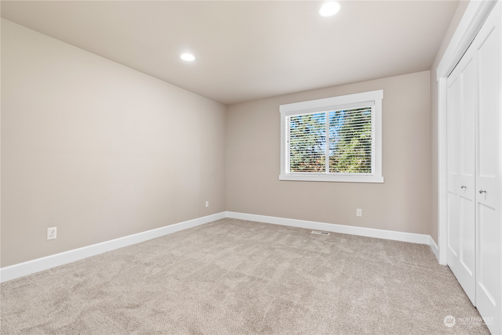 1189 Spiketon Road Buckley, WA 98321 - Photo 17 of 31 an empty room with windows