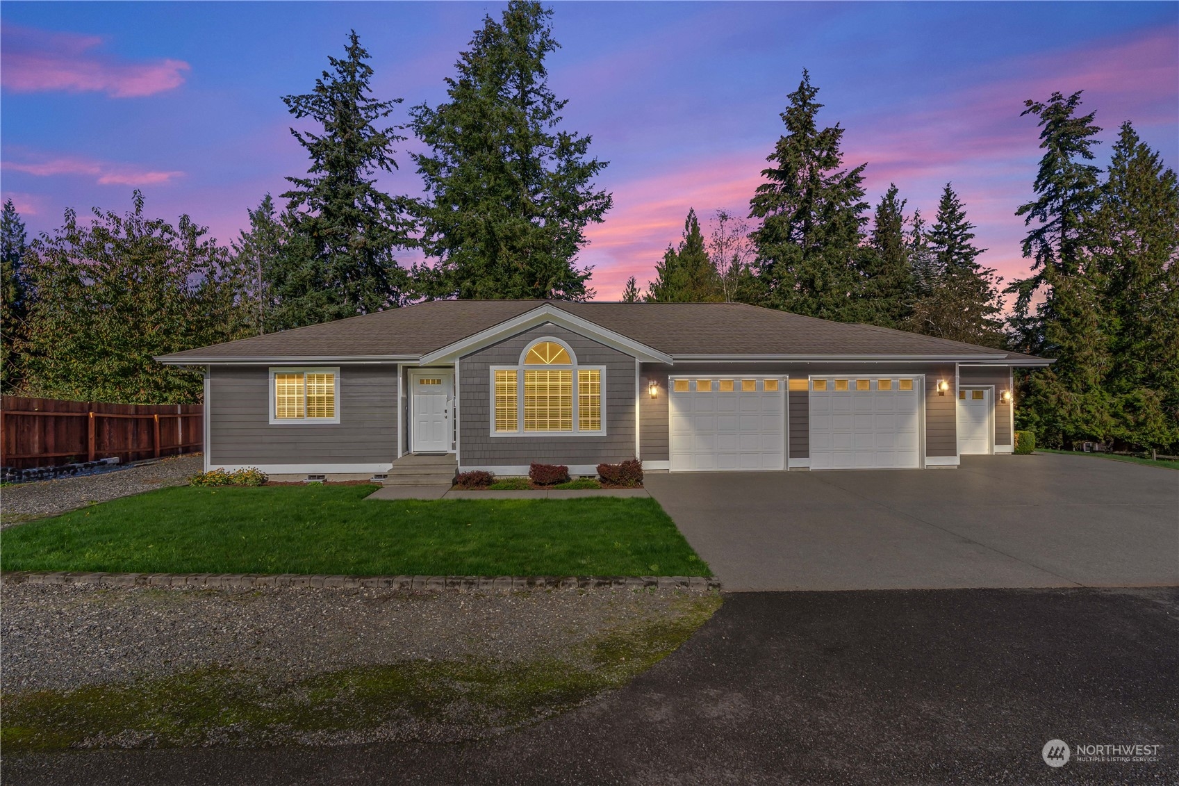1189 Spiketon Road Buckley, WA 98321 - Photo 2 of 31 a front view of a house with yard and green space