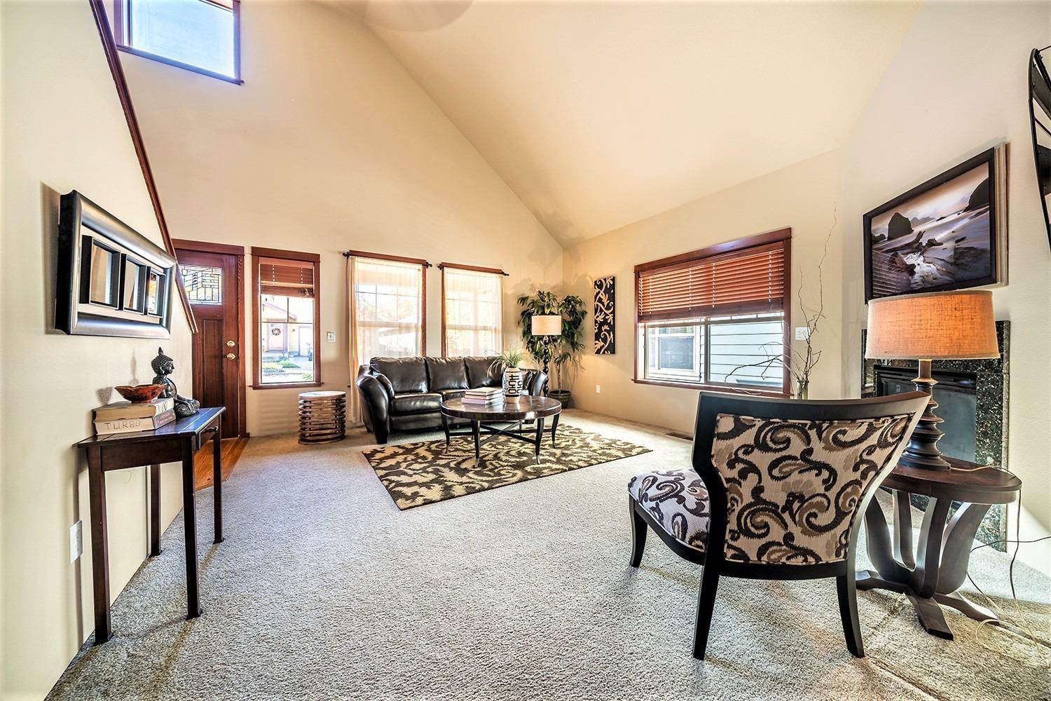 46 Logan Way Talent, OR 97540 - Photo 5 of 25 Additional Photo