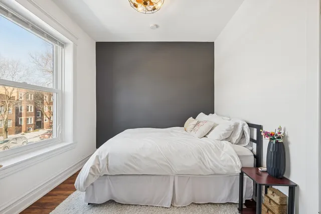 $799,900 | 1122 South Oak Park Avenue, Oak Park, IL 60304