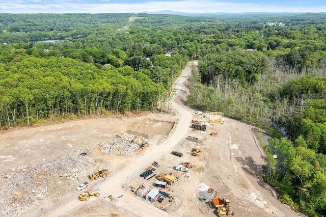 $945,000 | 5 Conifer Circle, Unit 28, Shrewsbury, MA 01545