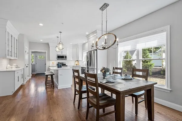a view of a dining room and livingroom view