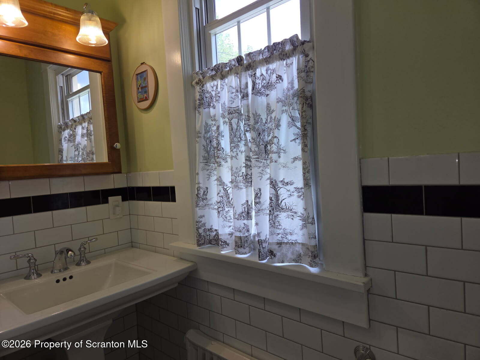 229 East Mountain Road Scranton, PA 18505 - Photo 42 of 47 a bathroom with a sink and a mirror