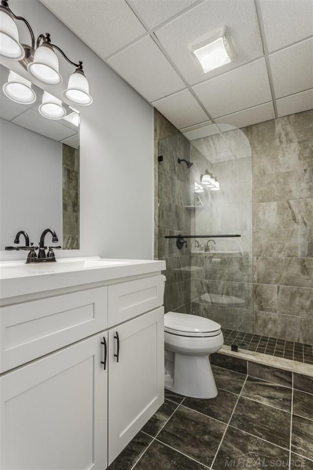 6029 Lakeshore Road Lexington, MI 48450 - Photo 30 of 62 Lower Level Full Bath