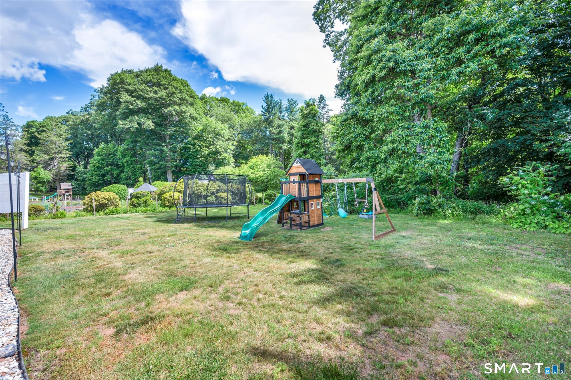 32 Franklin Road Cromwell, CT 06416 - Photo 35 of 40 32 Franklin - Beautiful Back Yard