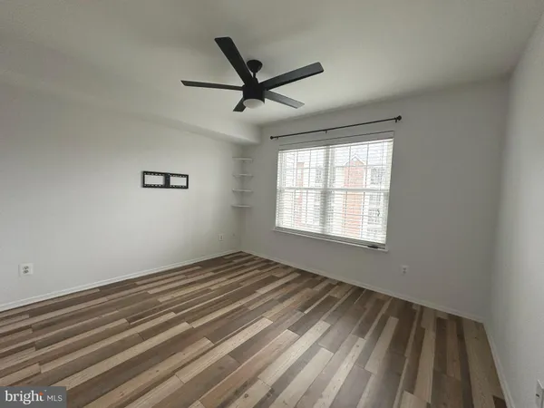 $2,100 | 3309 Wyndham Circle, Unit 3178, Alexandria, VA 22302