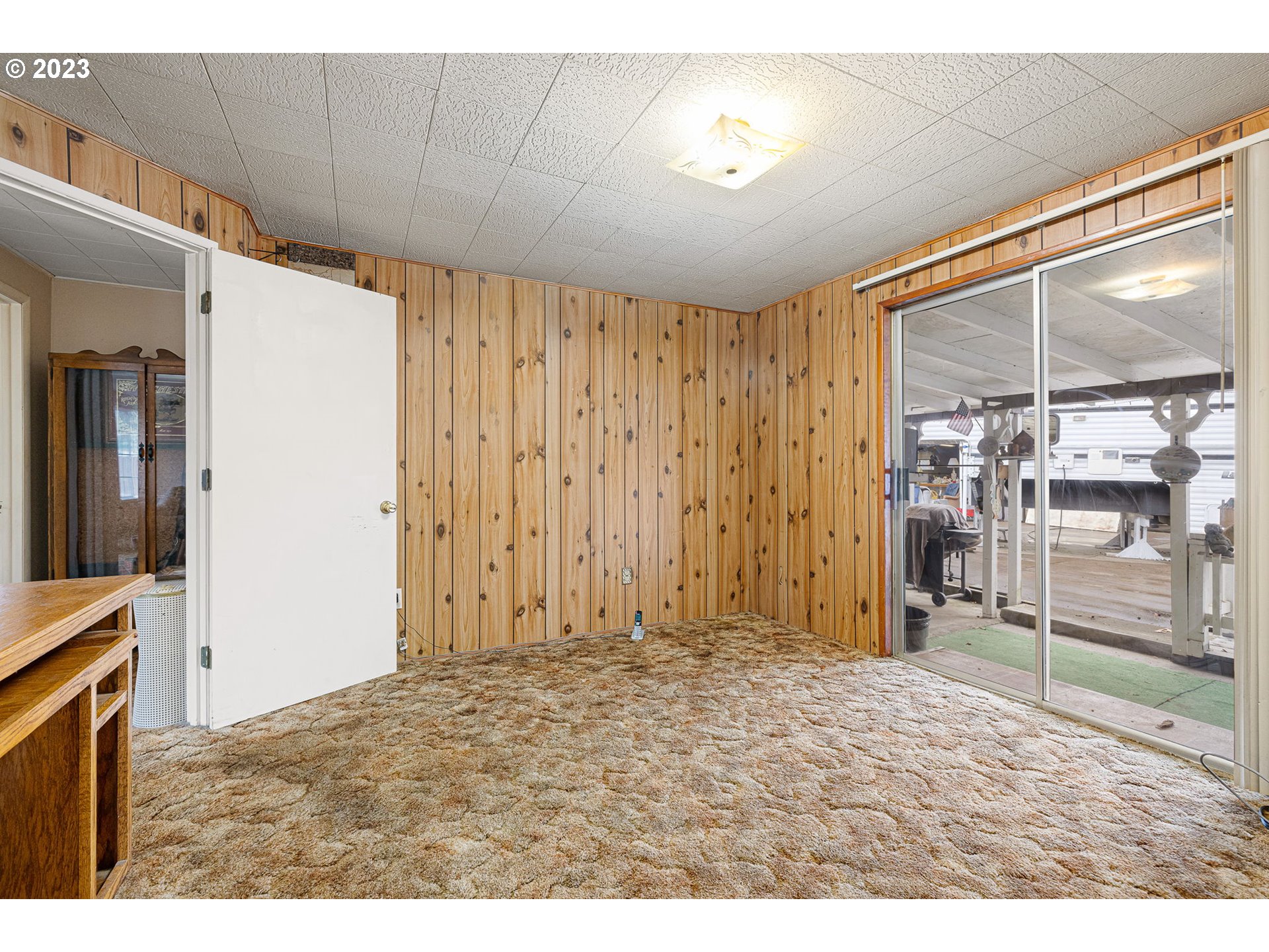 2500 J Street Springfield, OR 97477 - Photo 20 of 27 a view of an empty room
