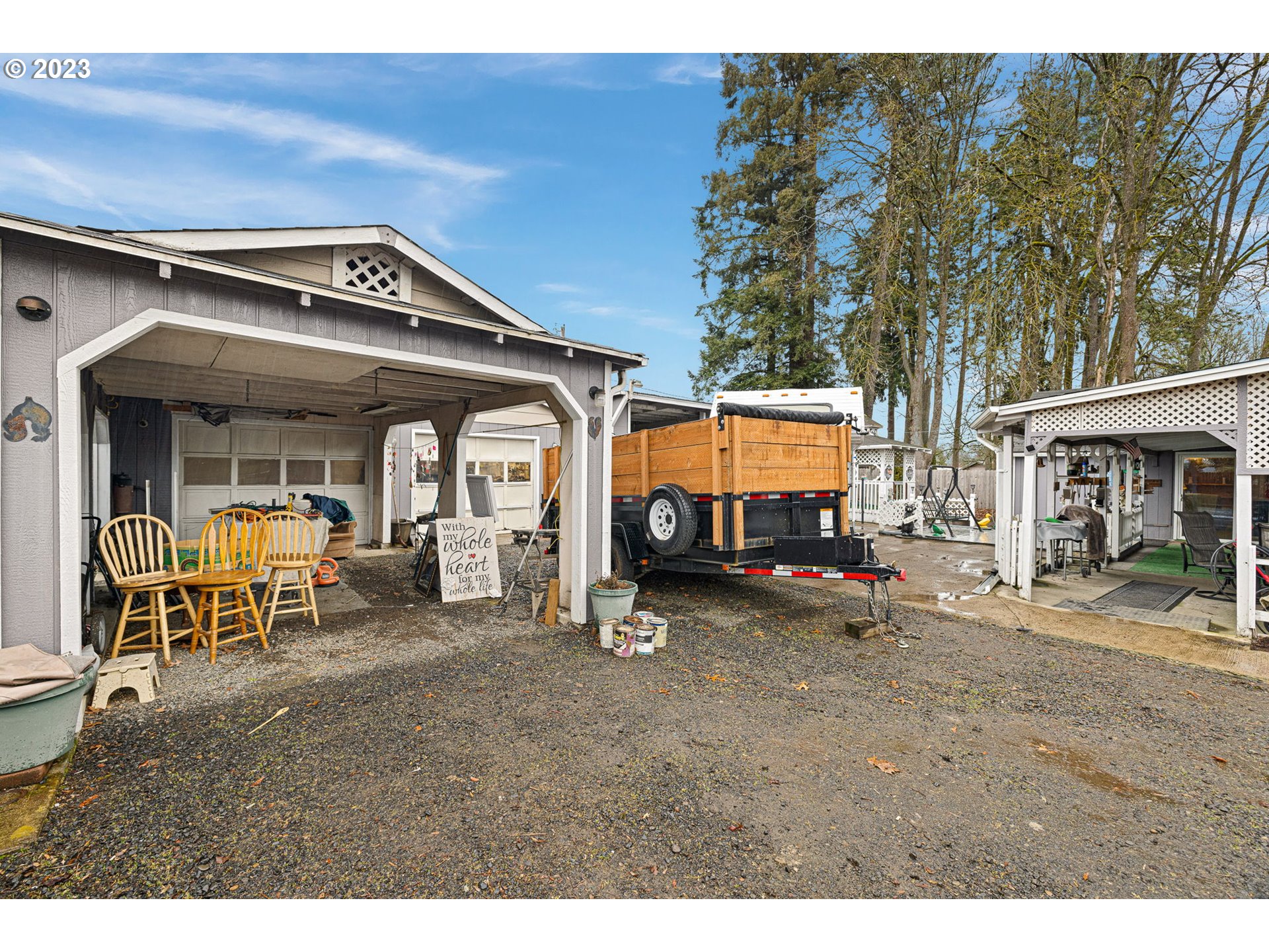 2500 J Street Springfield, OR 97477 - Photo 27 of 27 a view of a car park in front of house