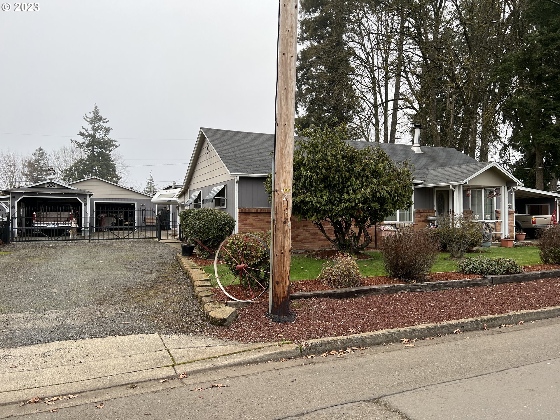2500 J Street Springfield, OR 97477 - Photo 3 of 27 a view of a front of house with a yard