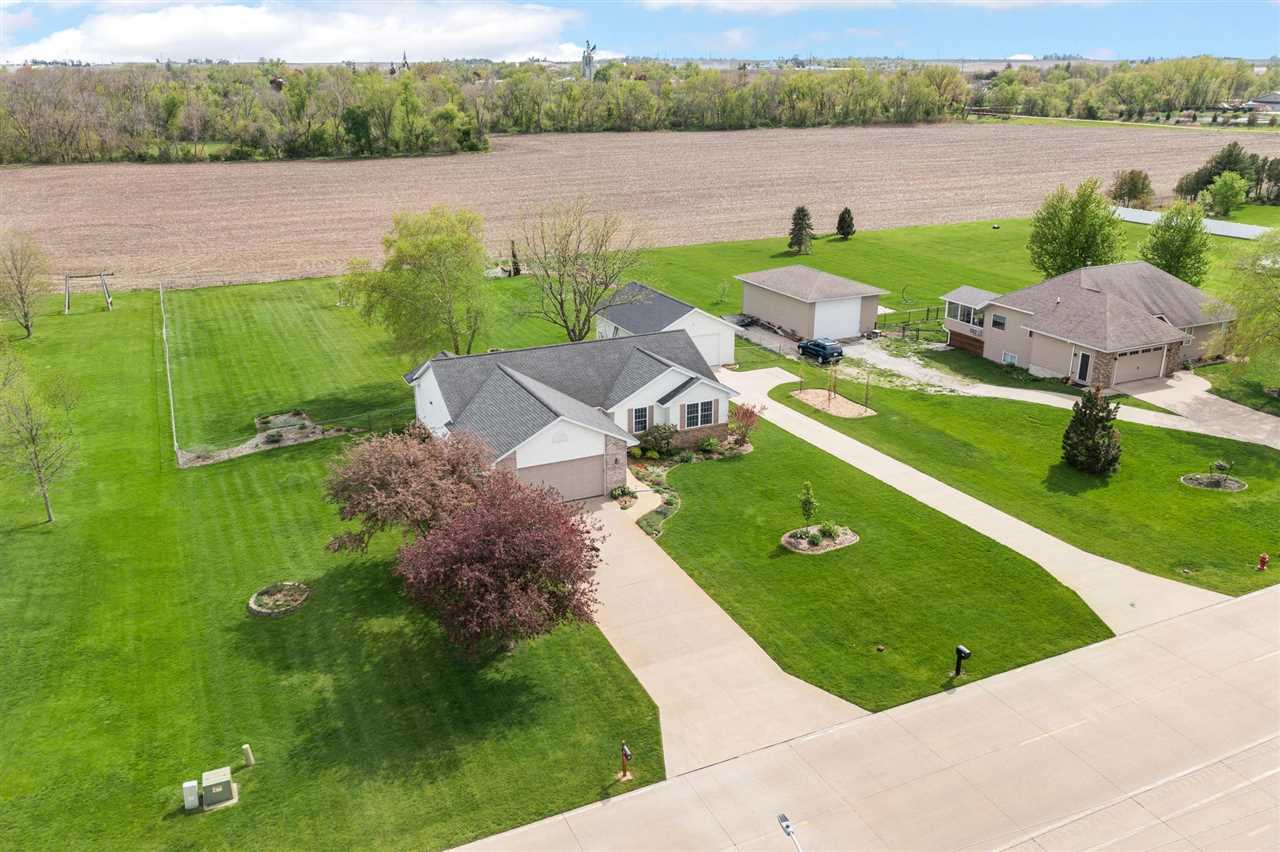 61 East Cemetery Road Fairfax, IA 52228 - Photo 3 of 53 Gallery Image 3