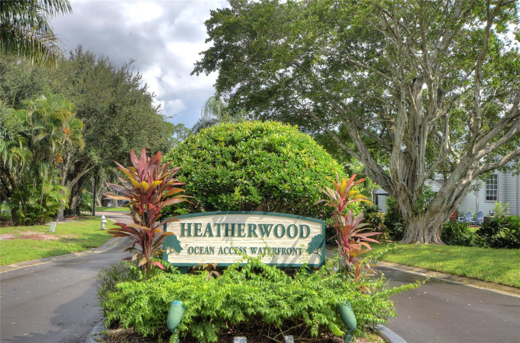 5064 Heatherhill Lane, Unit 7 Boca Raton, FL 33486 - Photo 6 of 33 Welcome to Heatherwood