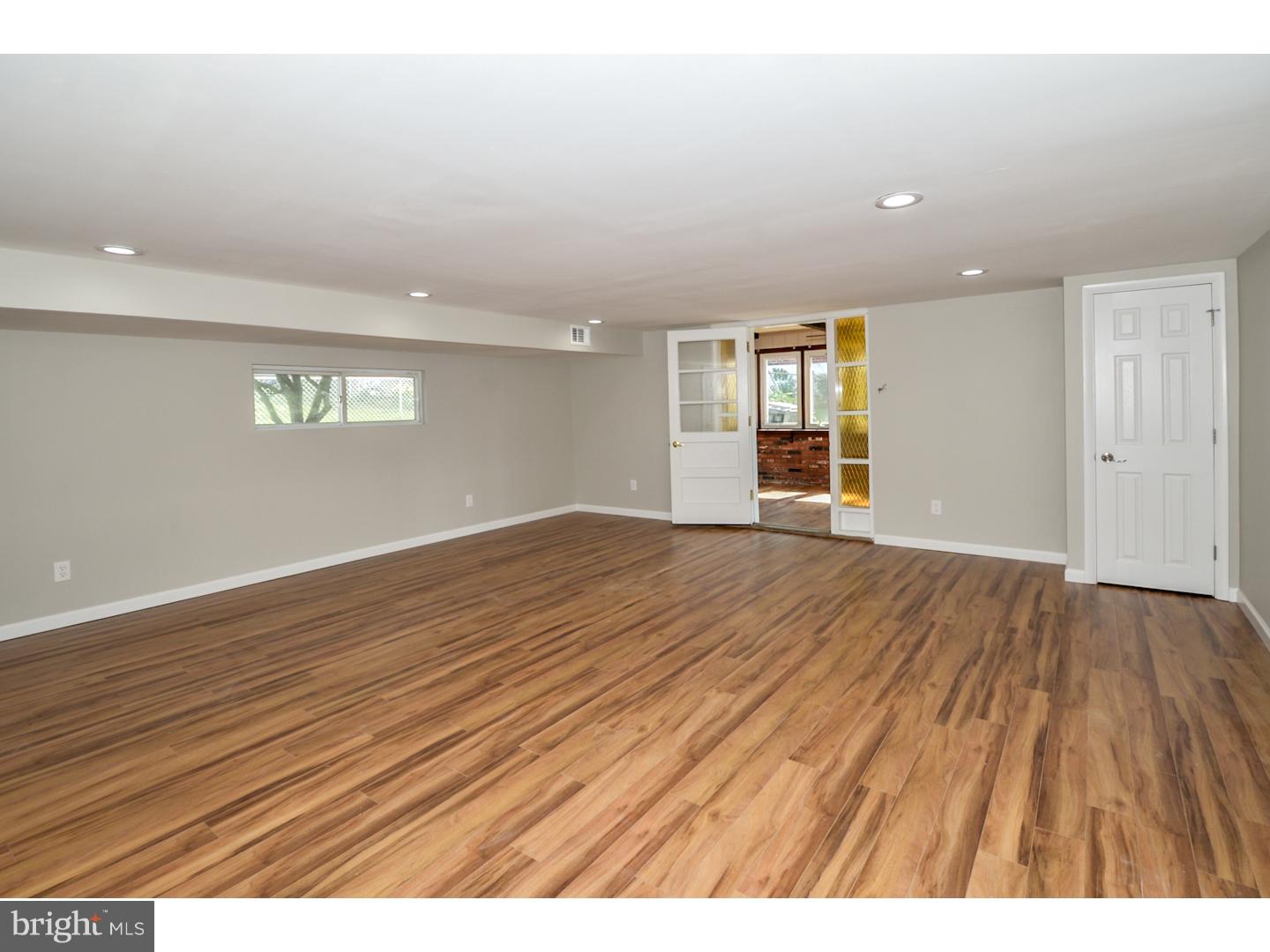 3900 Fairdale Road, Unit A Philadelphia, PA 19154 - Photo 13 of 18 Family Room