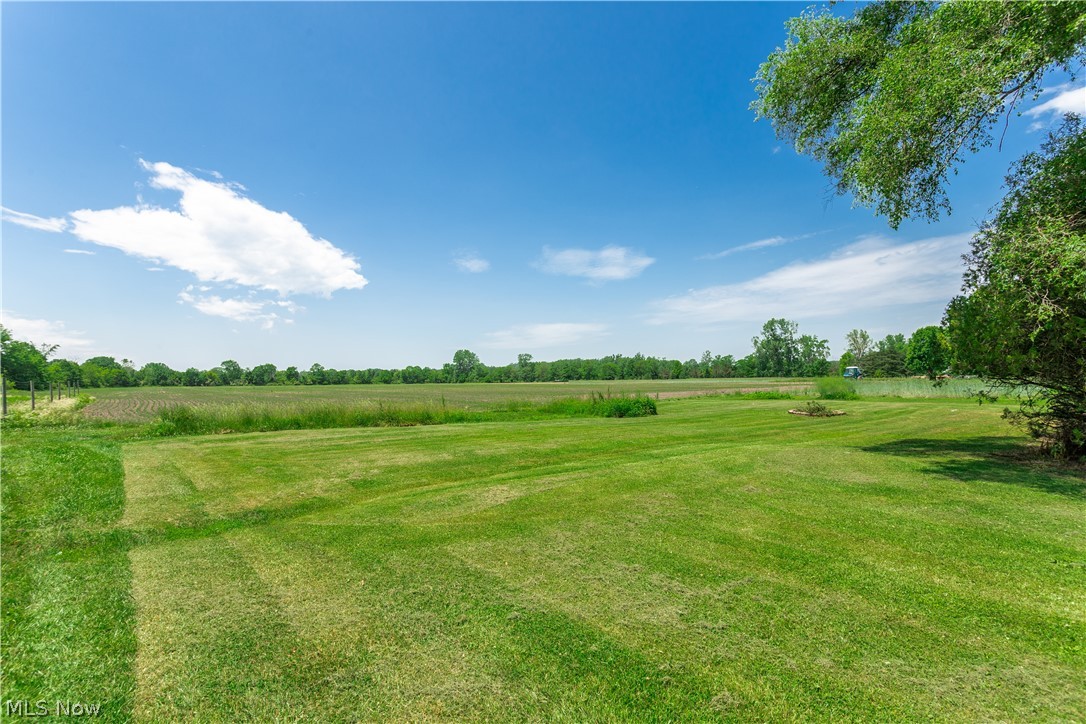 4350 Jaycox Road Avon, OH 44011 - Photo 19 of 20 Lot extends beyond fenced area