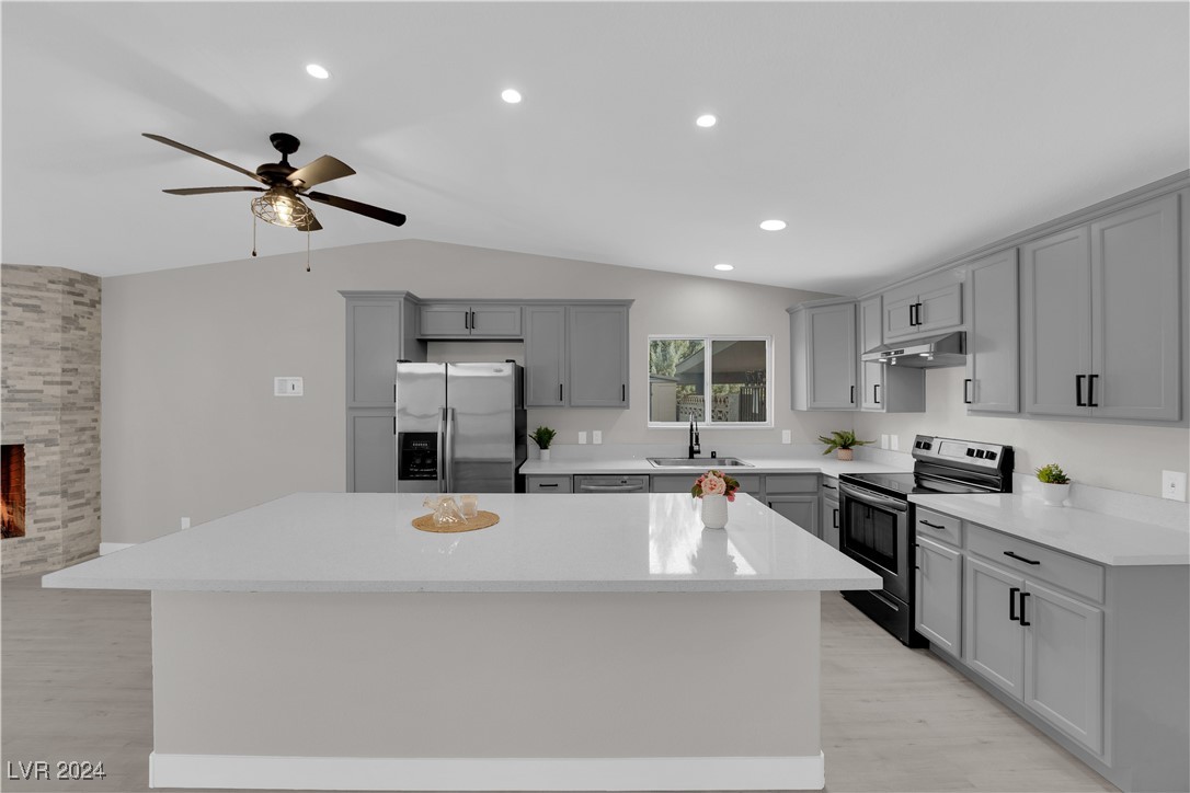 3159 Vistoso Circle Henderson, NV 89014 - Photo 8 of 48