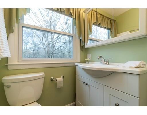 14 Paul Revere Road Sharon, MA 02067 - Photo 18 of 40 Gallery Image 18