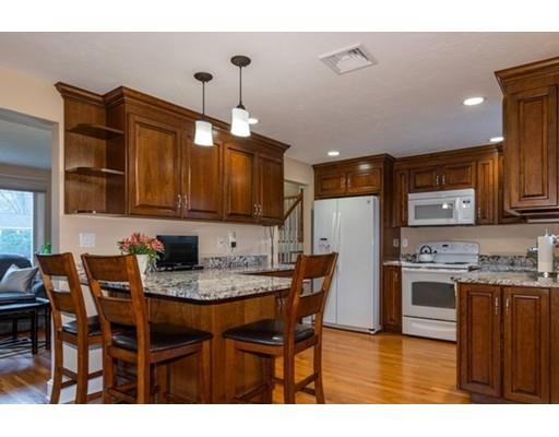 14 Paul Revere Road Sharon, MA 02067 - Photo 4 of 40 Gallery Image 4