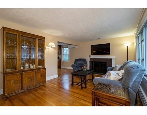 14 Paul Revere Road Sharon, MA 02067 - Photo 6 of 40 Gallery Image 6