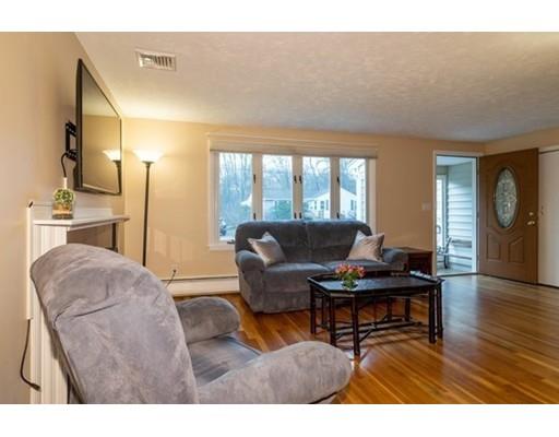 14 Paul Revere Road Sharon, MA 02067 - Photo 7 of 40 Gallery Image 7