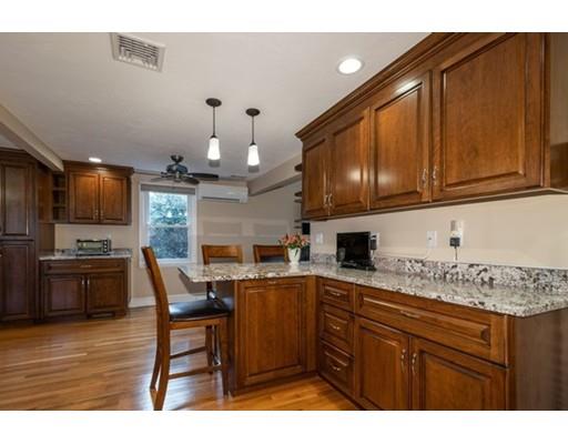 14 Paul Revere Road Sharon, MA 02067 - Photo 9 of 40 Gallery Image 9