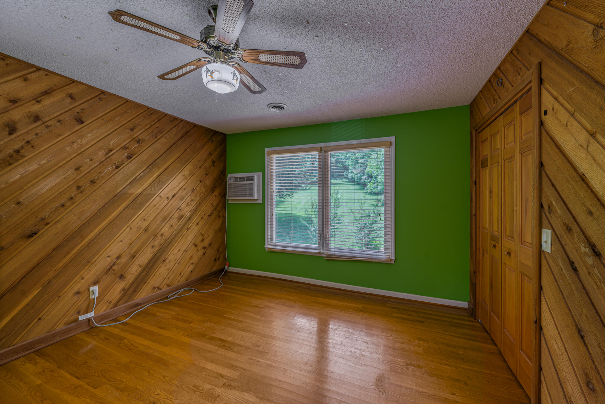 1 Deer Lick Road Bristol, TN 37620 - Photo 37 of 76 DSC_5611-NEF_38 copy
