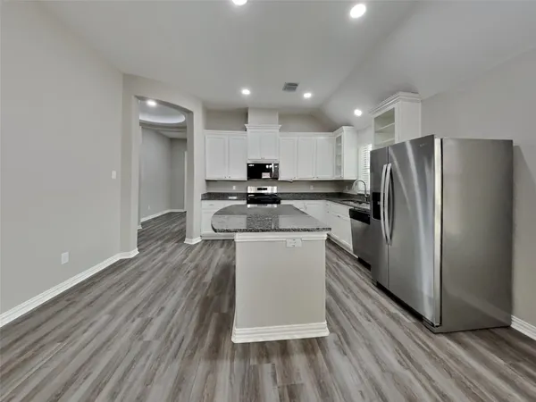 $2,250 | 3007 Lockeridge Village Drive, Spring, TX 77386