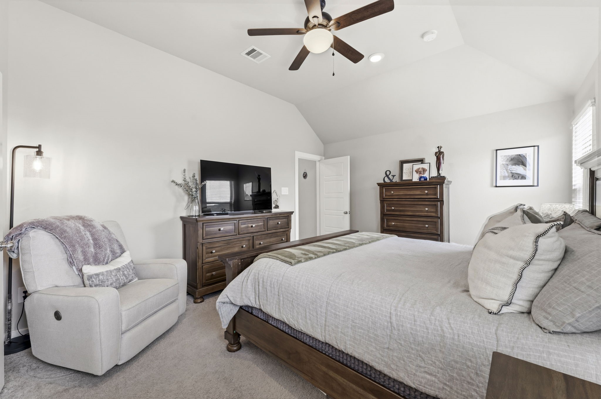 17696 Tree Of Heaven Conroe, TX 77385 - Photo 14 of 32