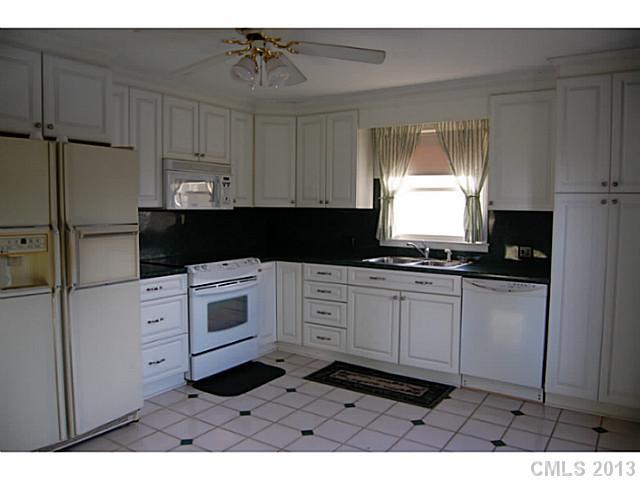 7400 Flowes Store Road Concord, NC 28025 - Photo 7 of 16 Gallery Image 7